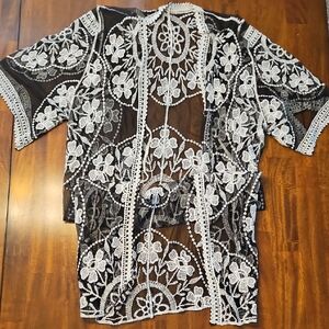 Black and White Floral Lace Kimono